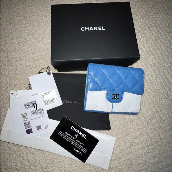 *SOLD*NWT Authentic CHANEL 20S Classic Small Flap Wallet AP0231 - Picture 1 of 9